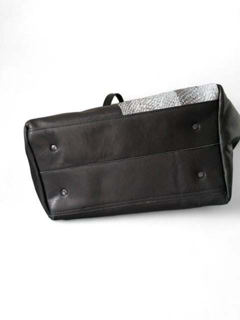 Fossa shopper bund